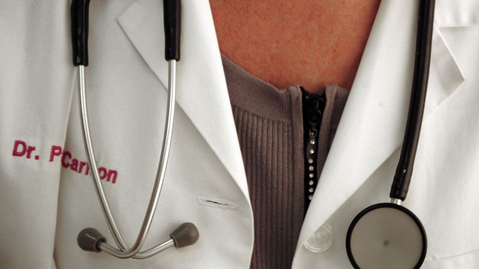 Covid-19 : l'Ordre des médecins se prononce contre les tests en pharmacie.